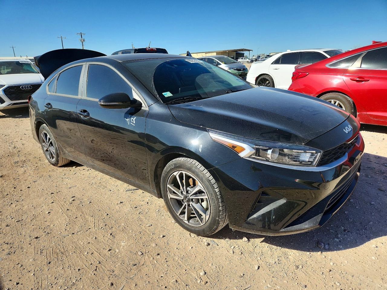 2024 KIA FORTE LX photo 4