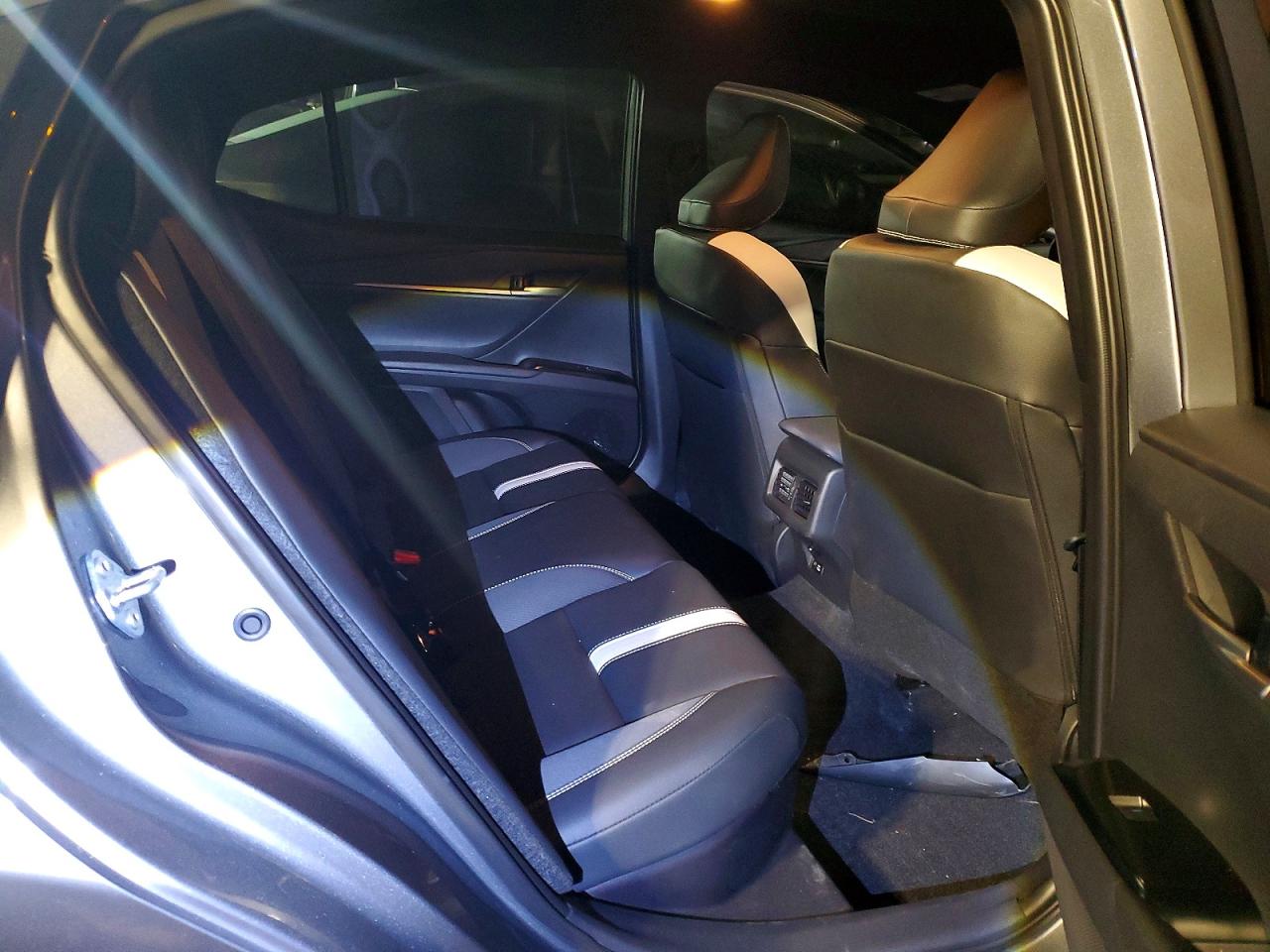 2026 TOYOTA CAMRY XSE photo 10