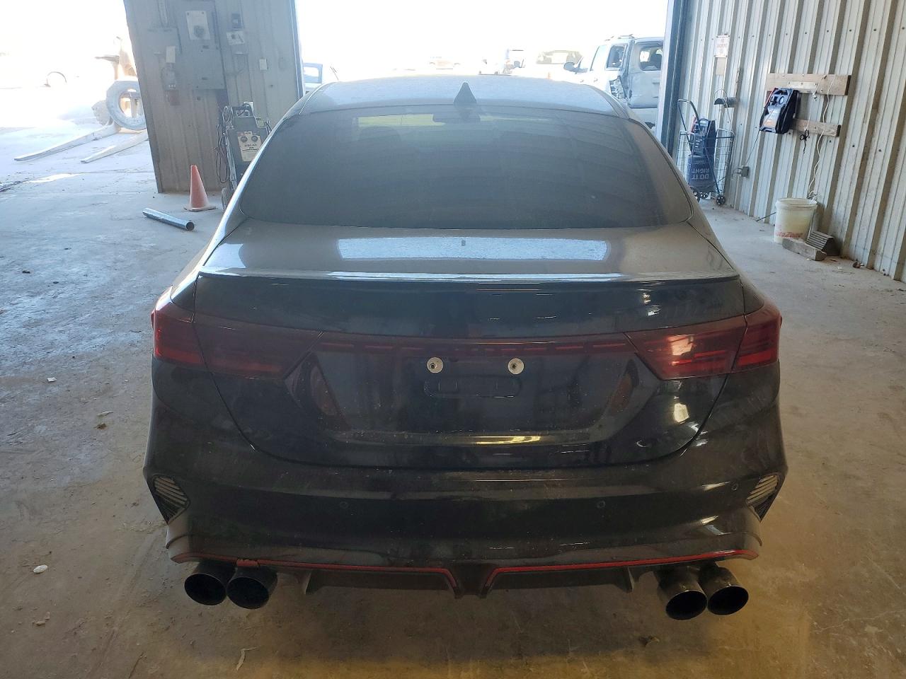 2023 KIA FORTE GT photo 6