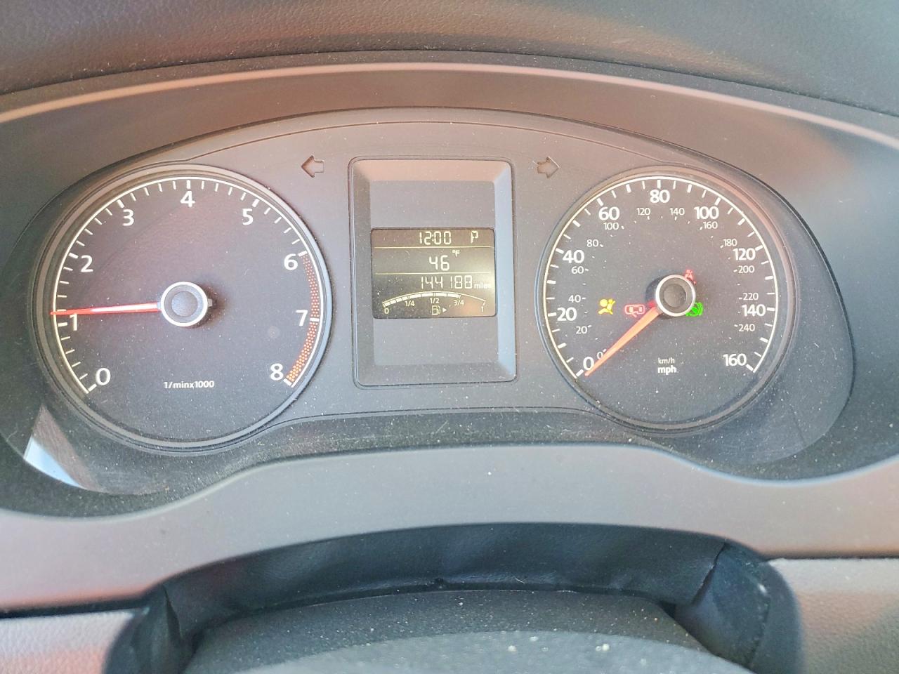 2011 VOLKSWAGEN JETTA SE photo 9