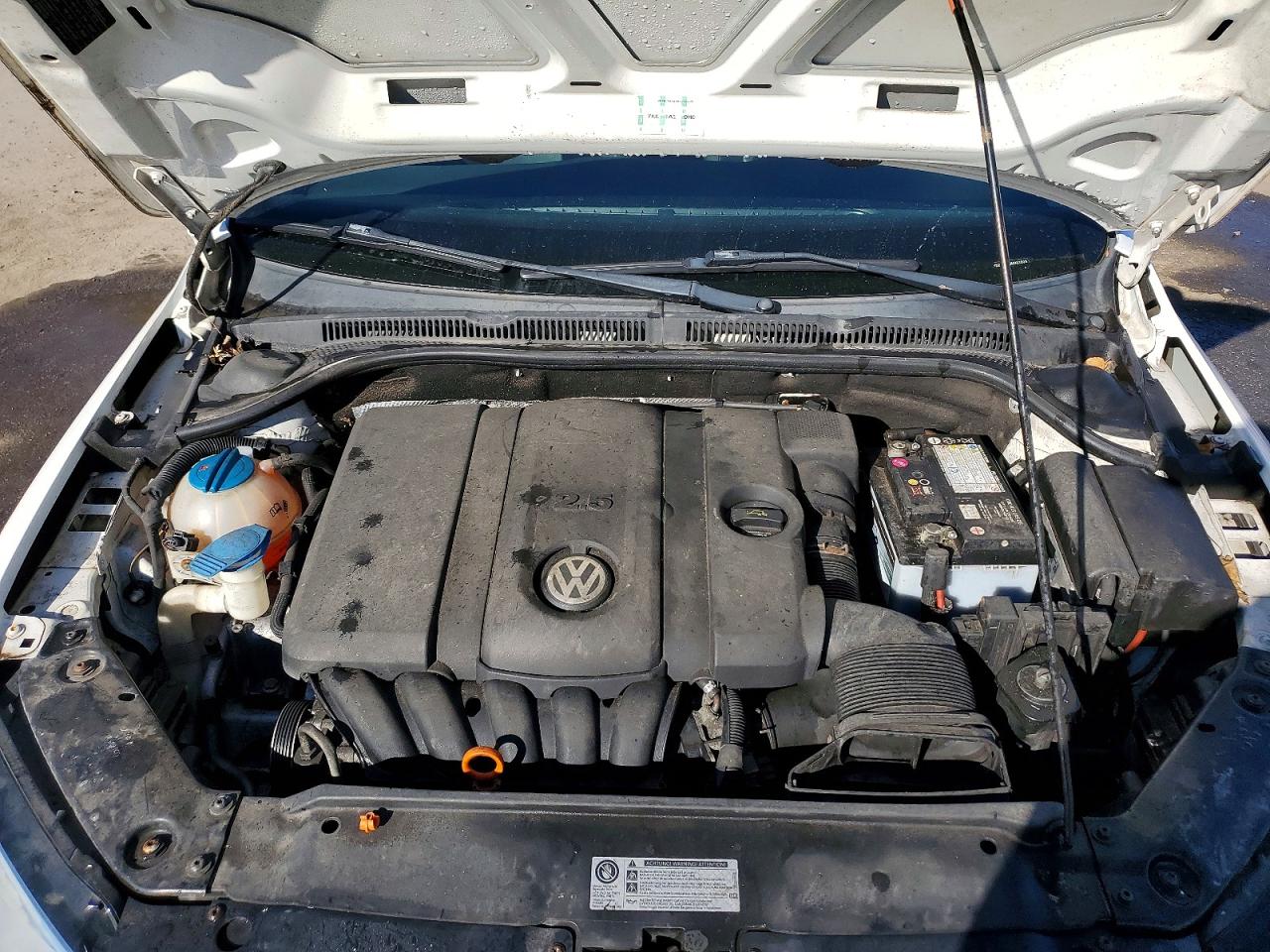 2011 VOLKSWAGEN JETTA SE photo 11
