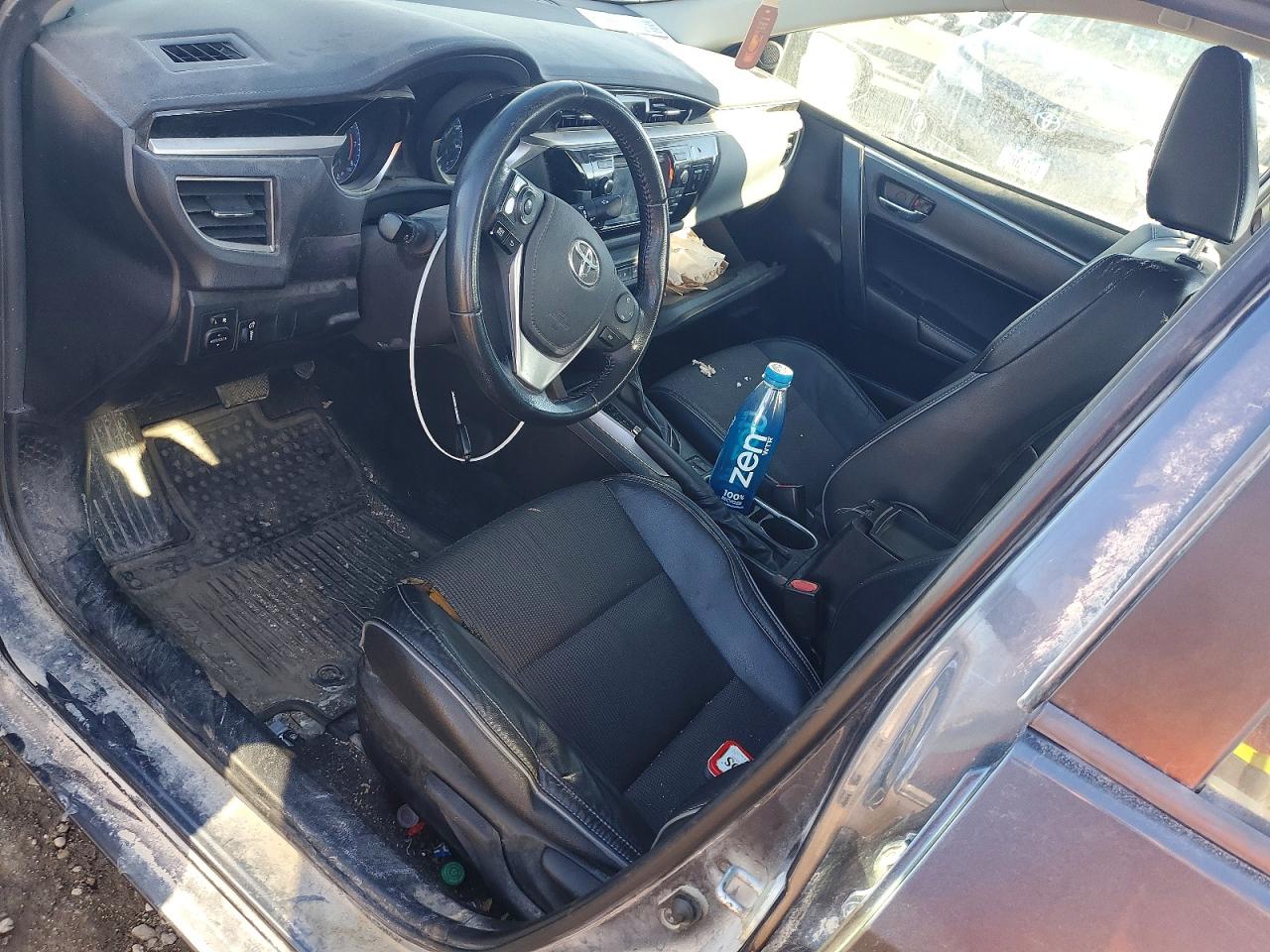2016 TOYOTA COROLLA L photo 8