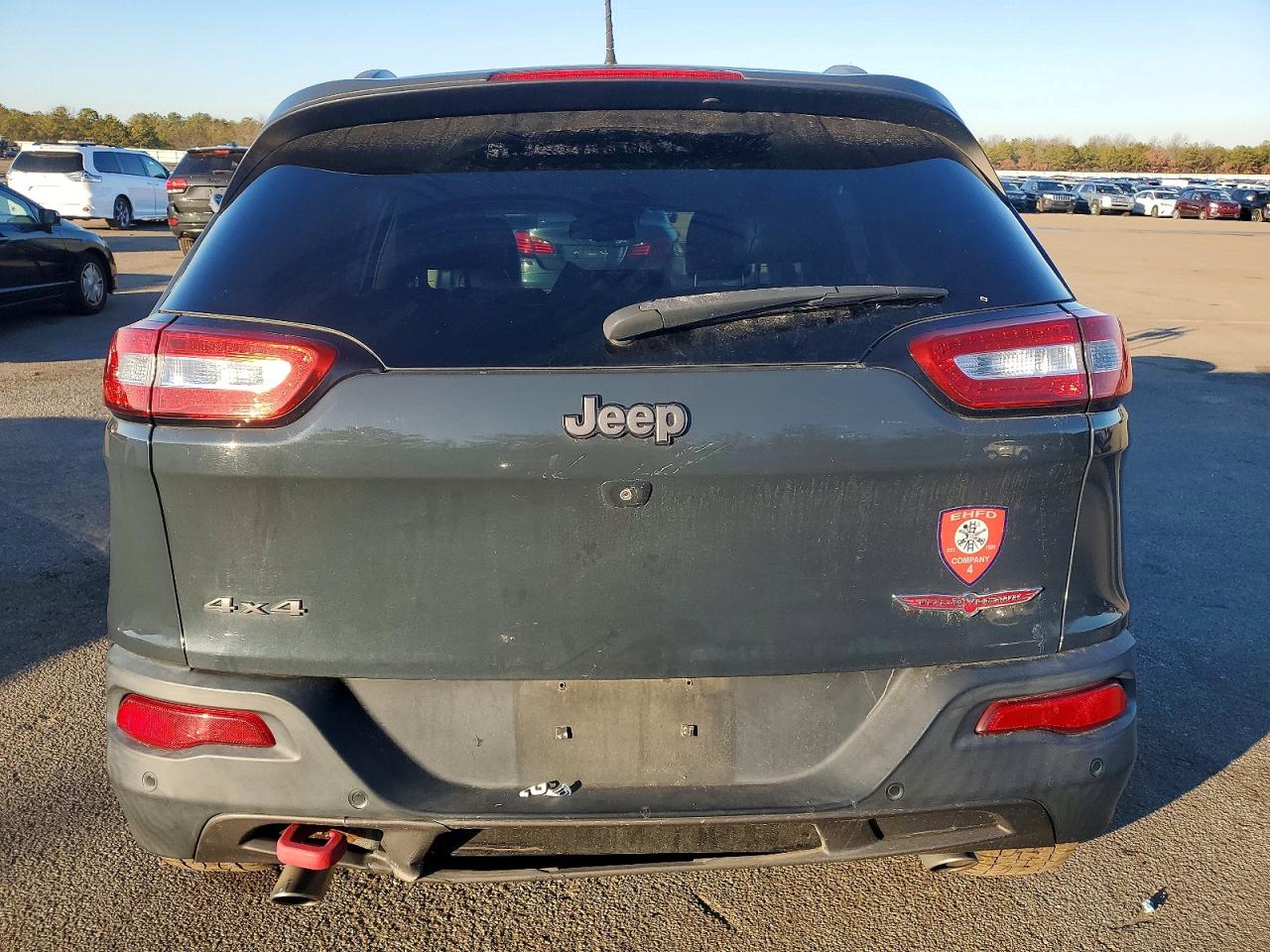 2016 JEEP CHEROKEE TRAILHAWK photo 6