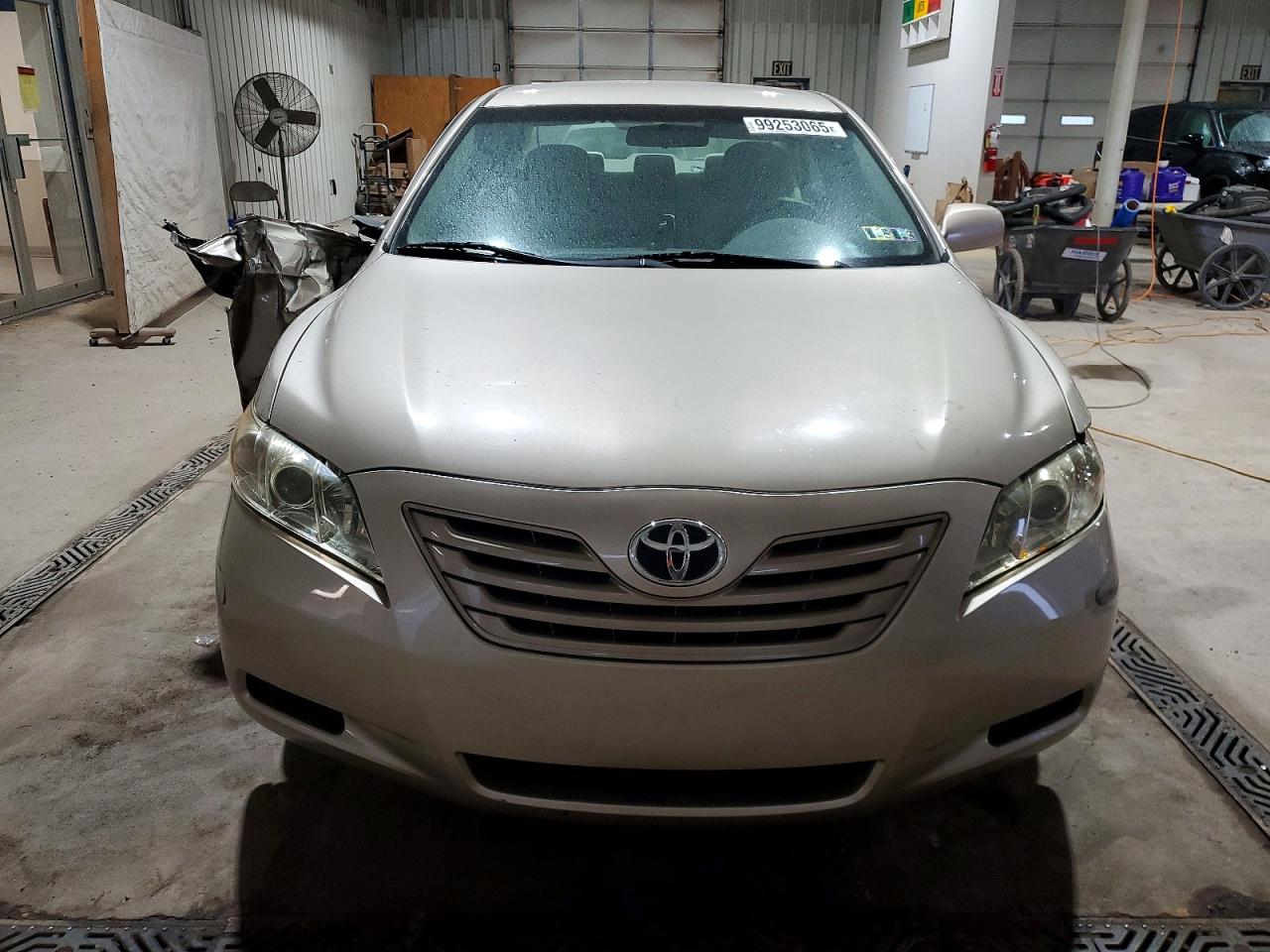 2009 TOYOTA CAMRY BASE photo 5