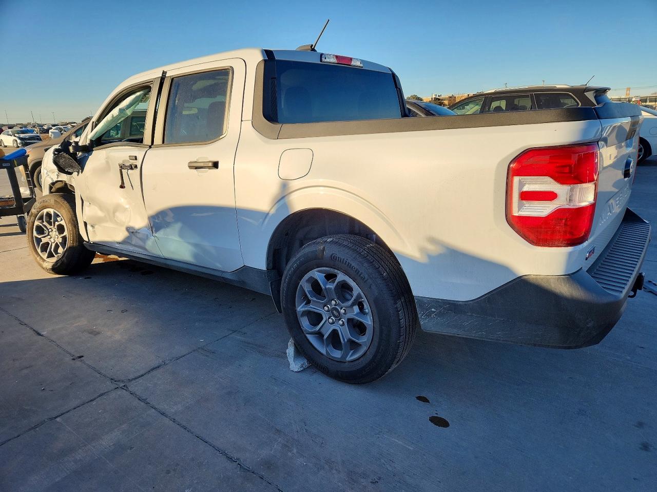 2025 FORD MAVERICK XLT photo 2