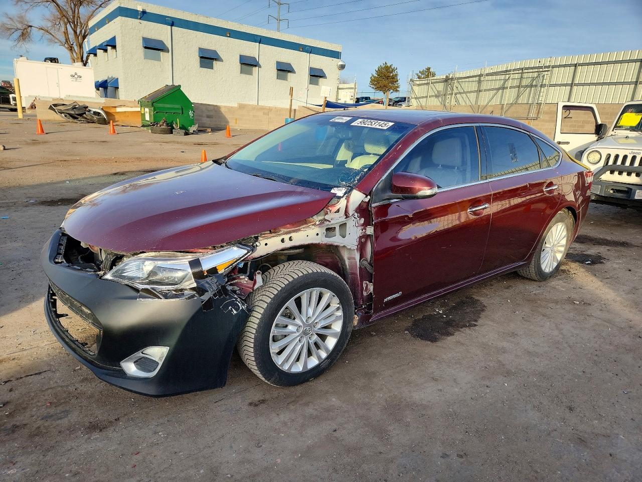 2013 TOYOTA AVALON
