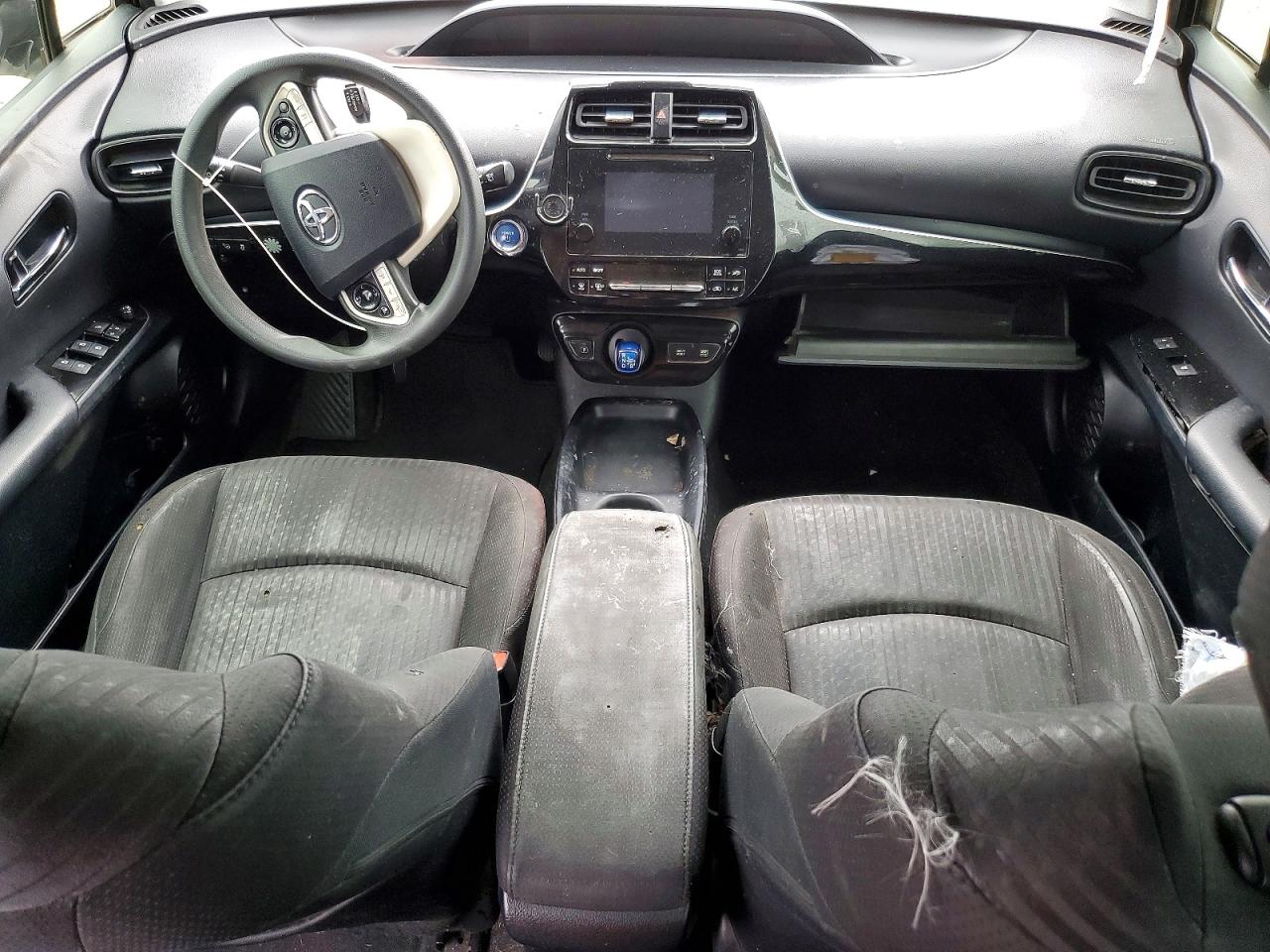 2018 TOYOTA PRIUS photo 8