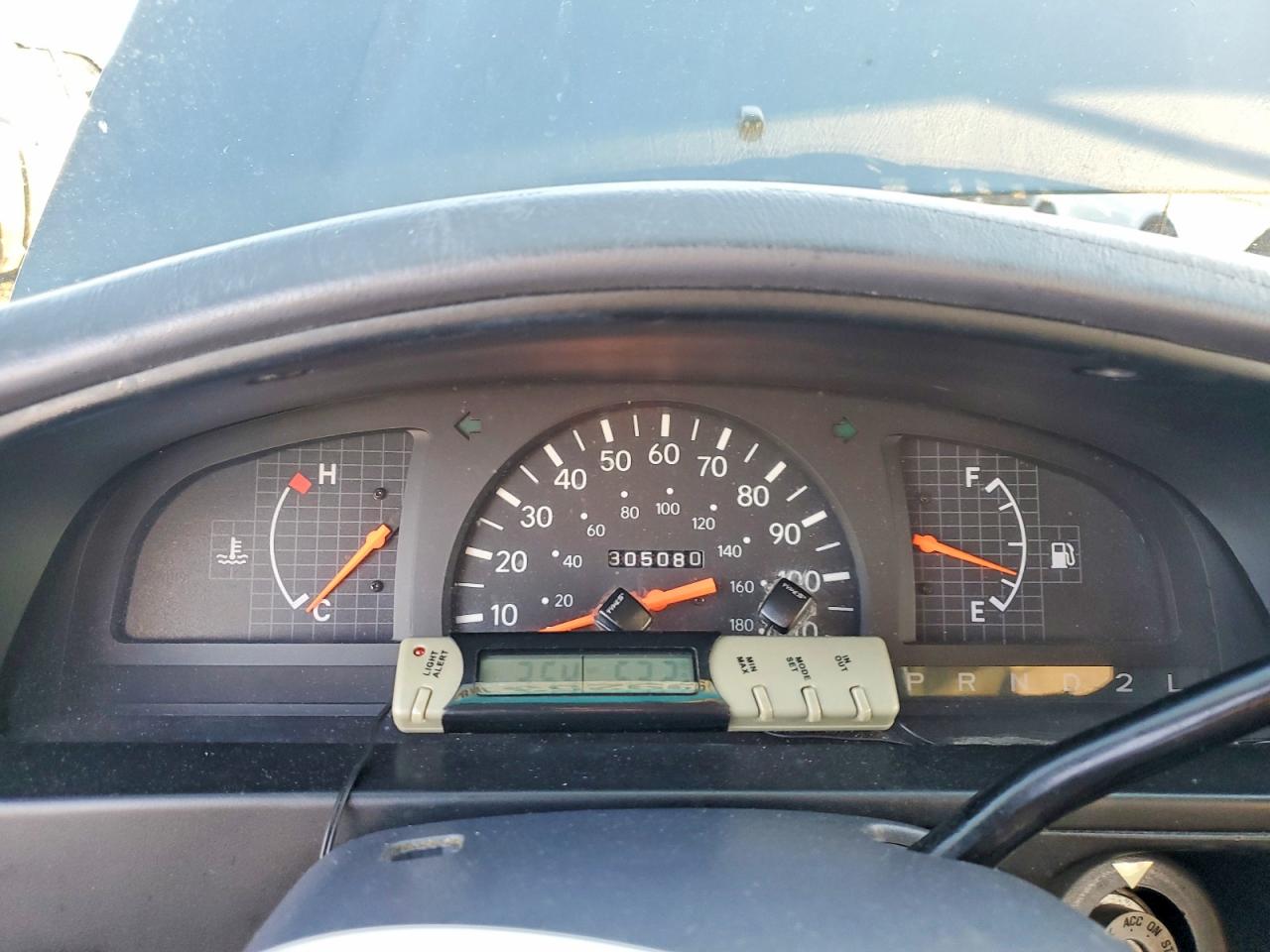 1998 TOYOTA TACOMA photo 9