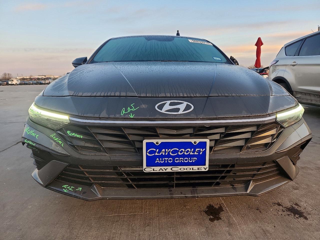 2025 HYUNDAI ELANTRA SEL SPORT photo 5