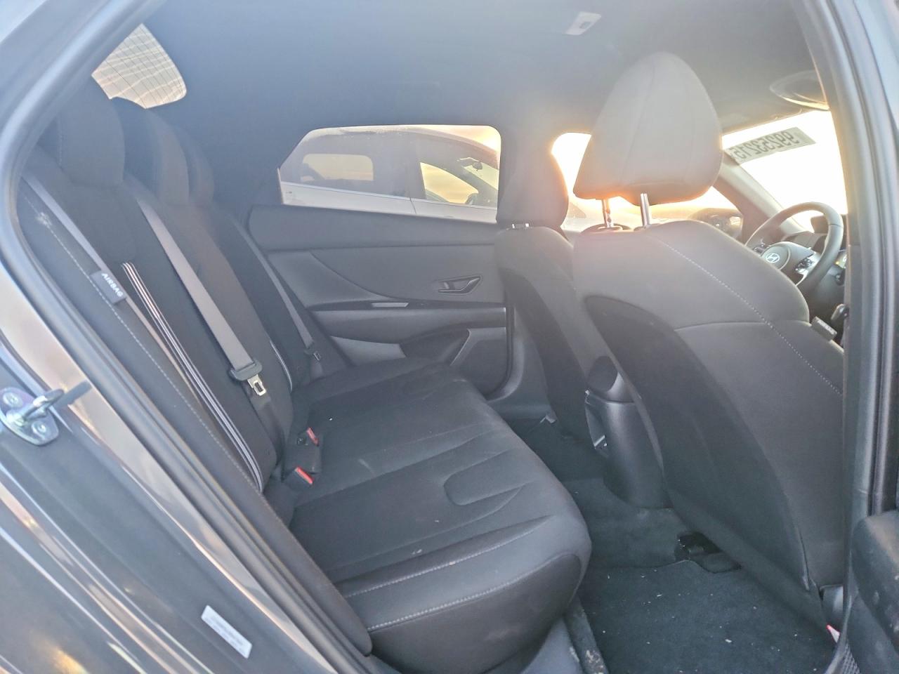 2025 HYUNDAI ELANTRA SEL SPORT photo 10