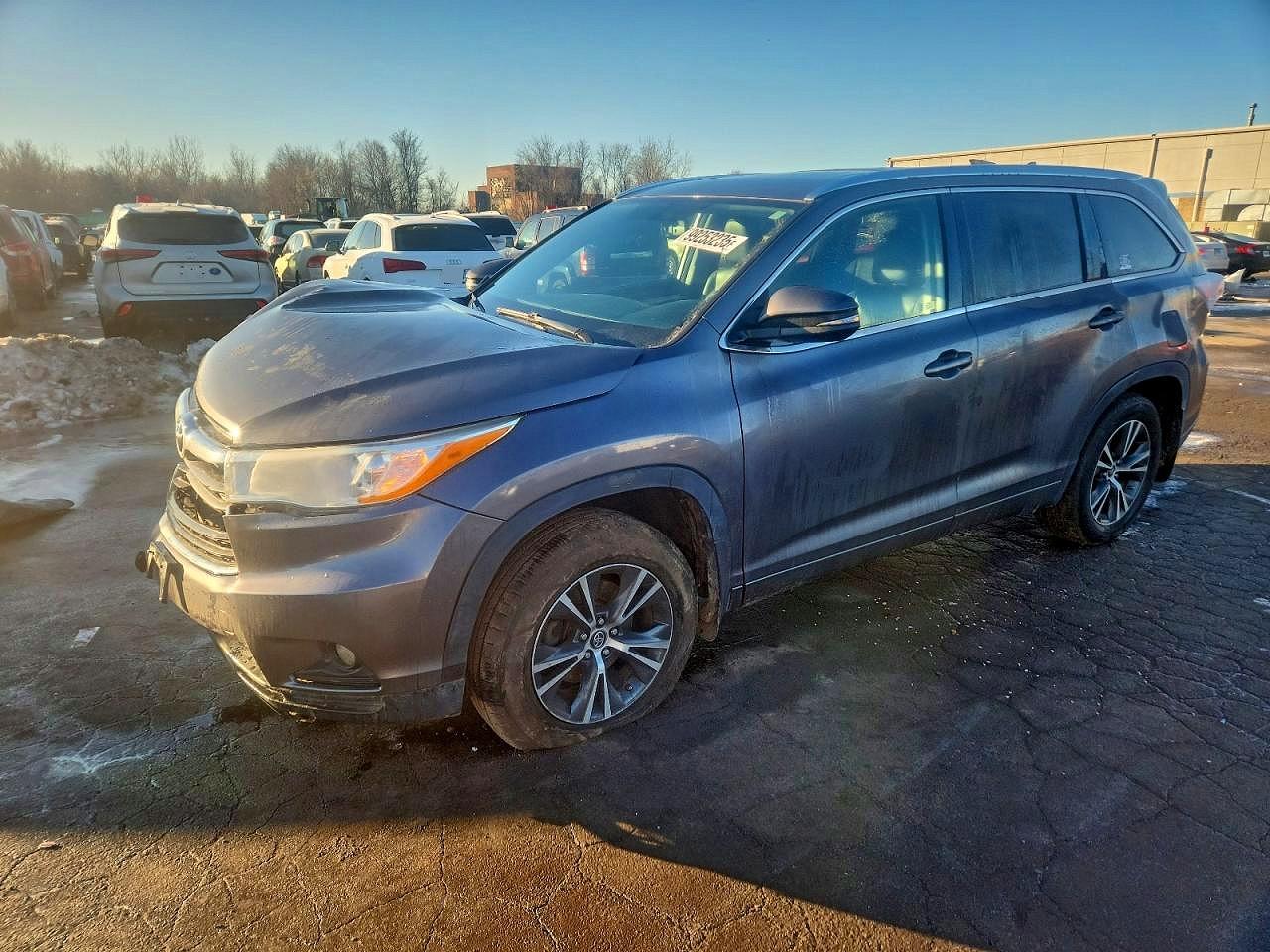 2016 TOYOTA HIGHLANDER