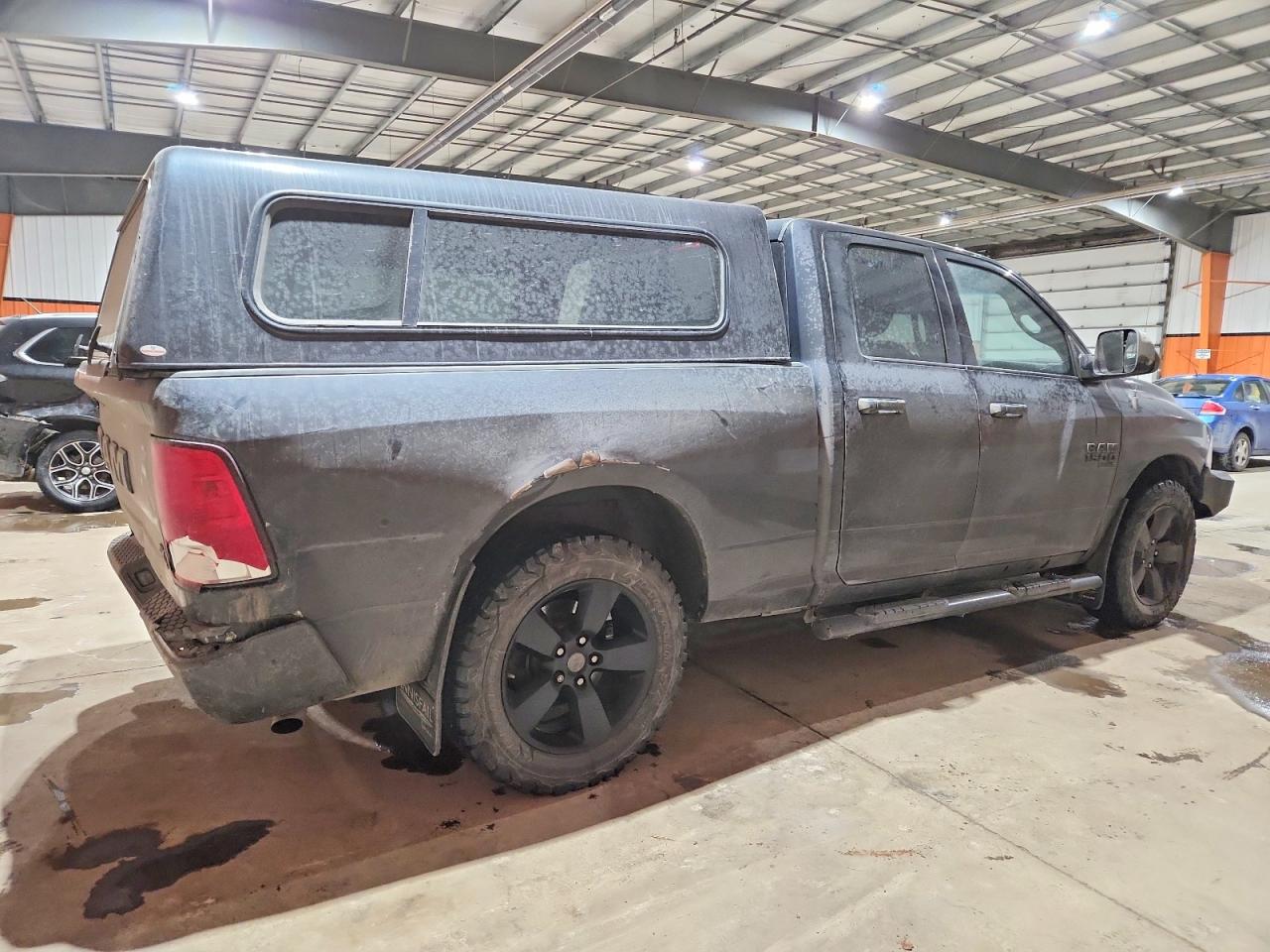 2019 RAM 1500 CLASSIC TRADESMAN photo 3