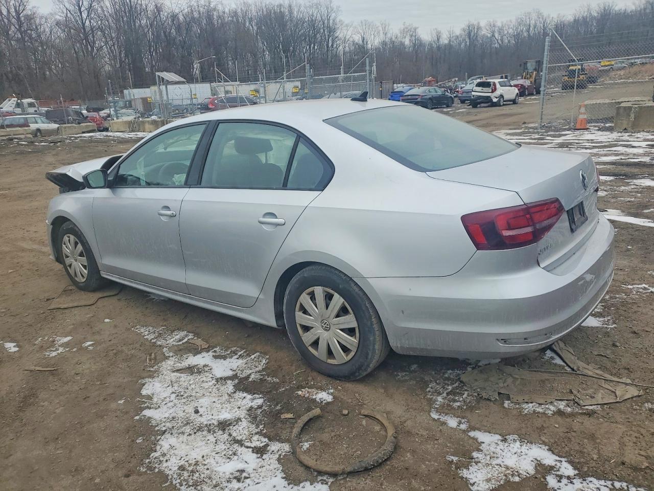 2016 VOLKSWAGEN JETTA S photo 2