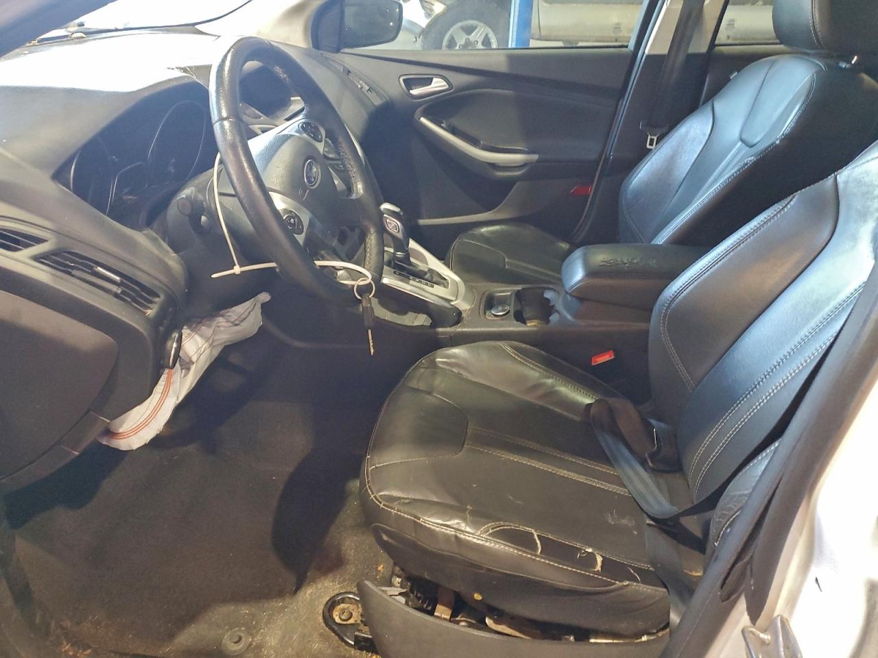 2014 FORD FOCUS SE photo 7