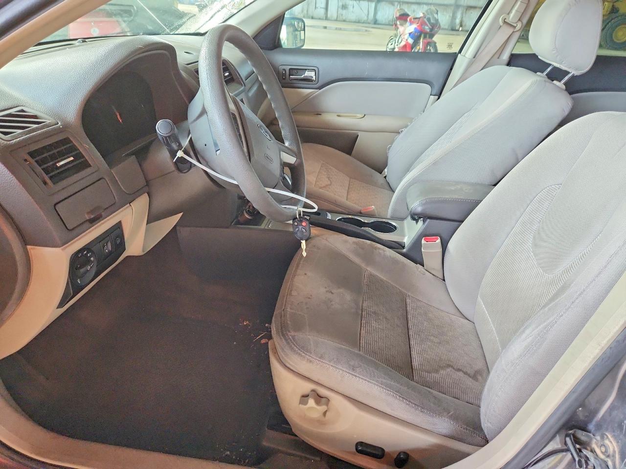 2011 FORD FUSION SE photo 7