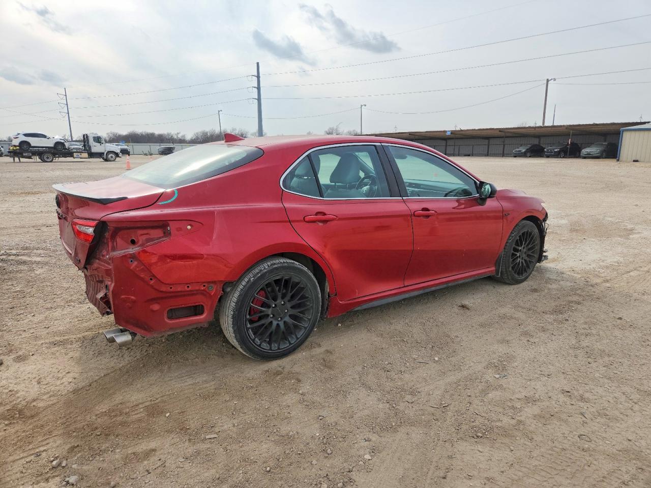 2019 TOYOTA CAMRY L photo 3