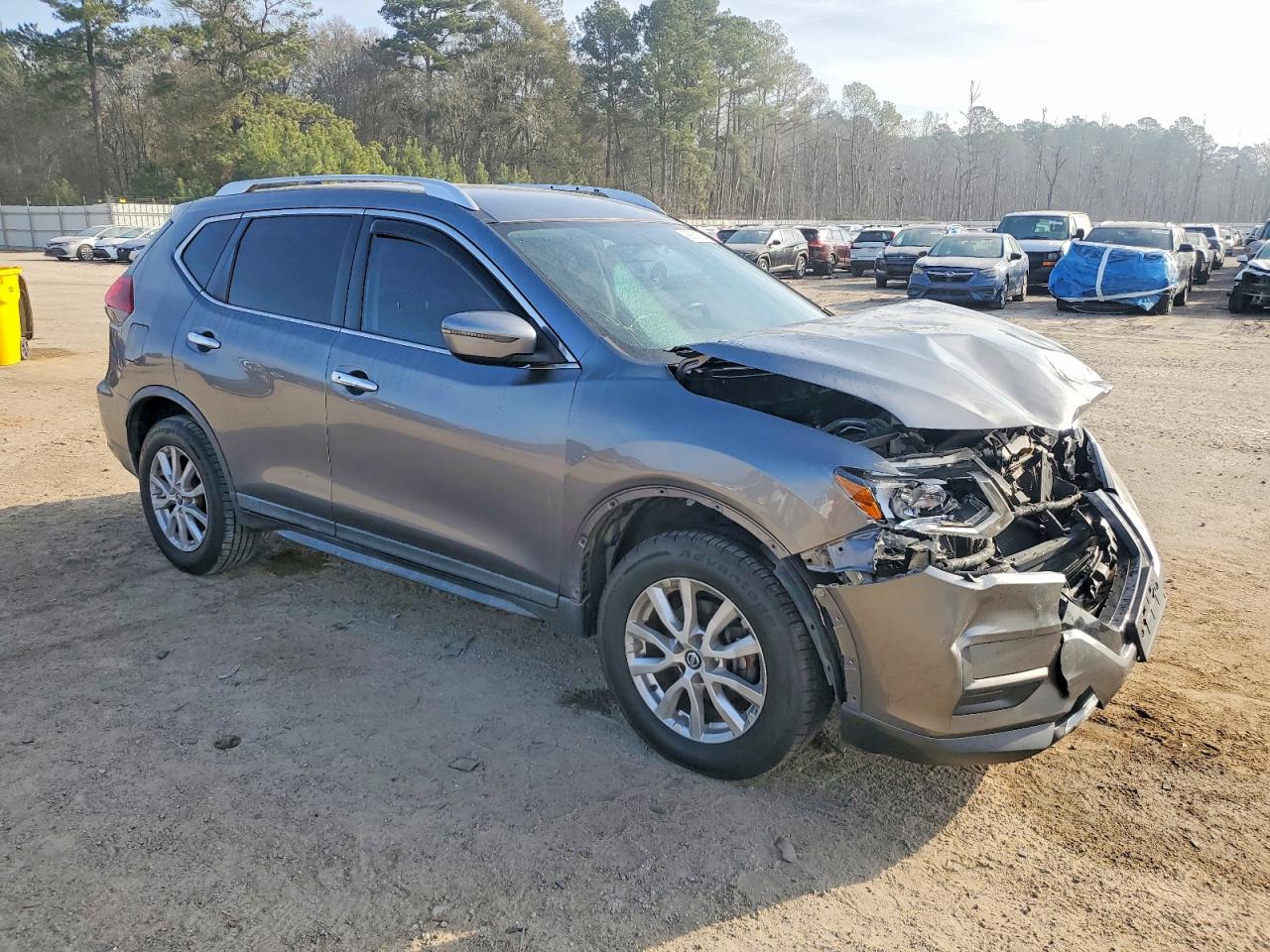2018 NISSAN ROGUE S photo 4