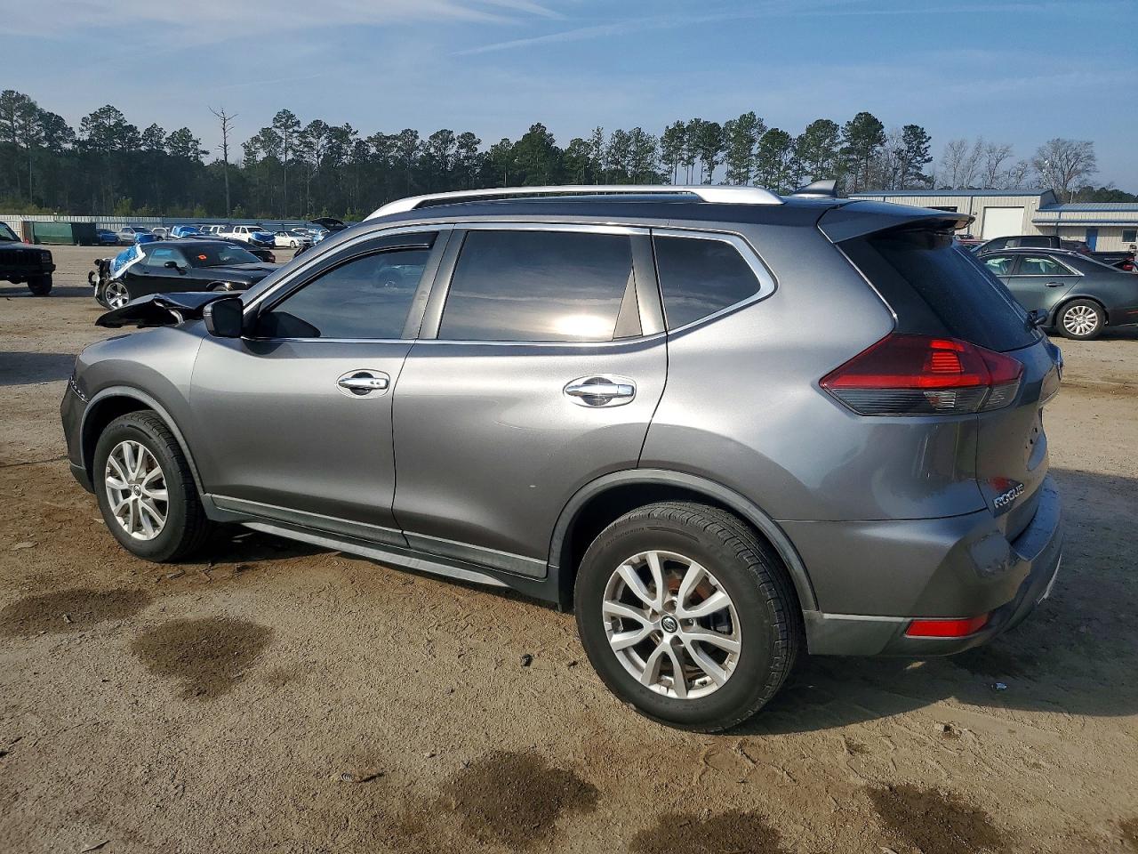 2018 NISSAN ROGUE S photo 2