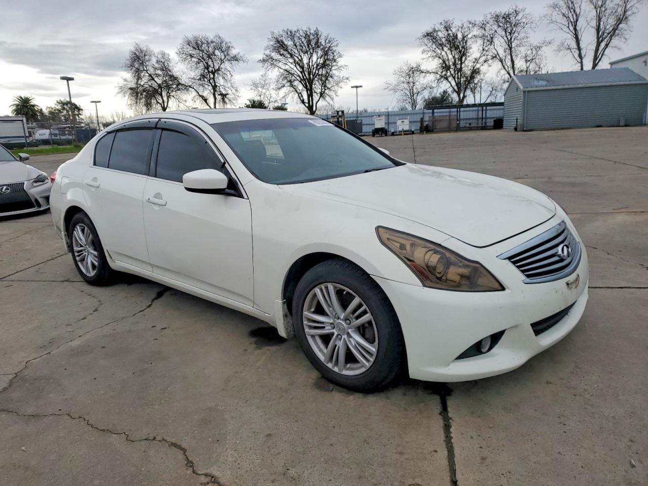 2012 INFINITI G37 photo 4