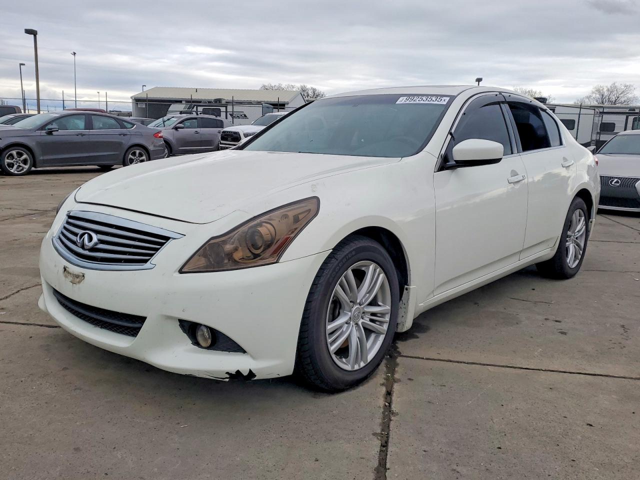 2012 INFINITI G37