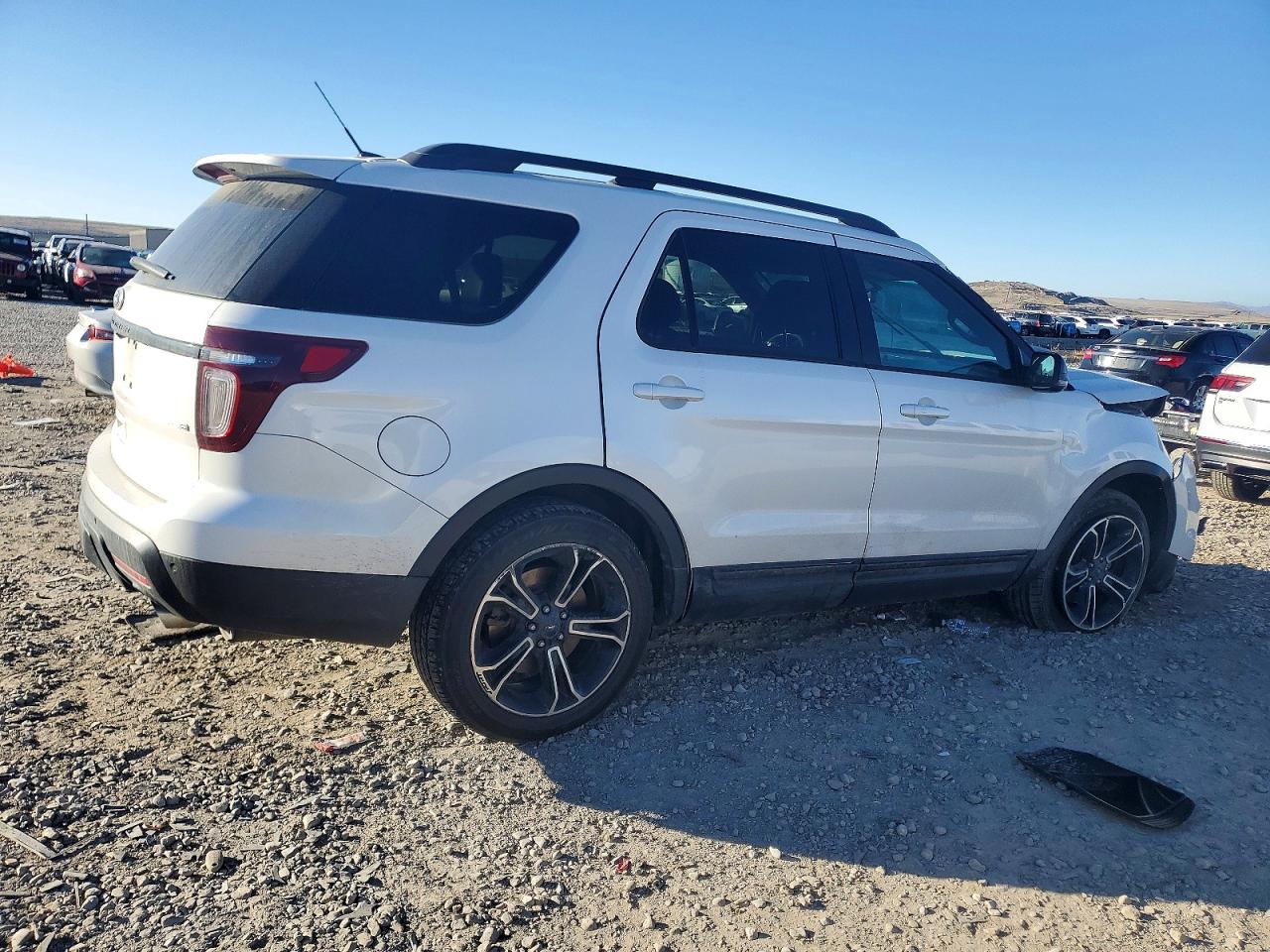2015 FORD EXPLORER SPORT photo 3