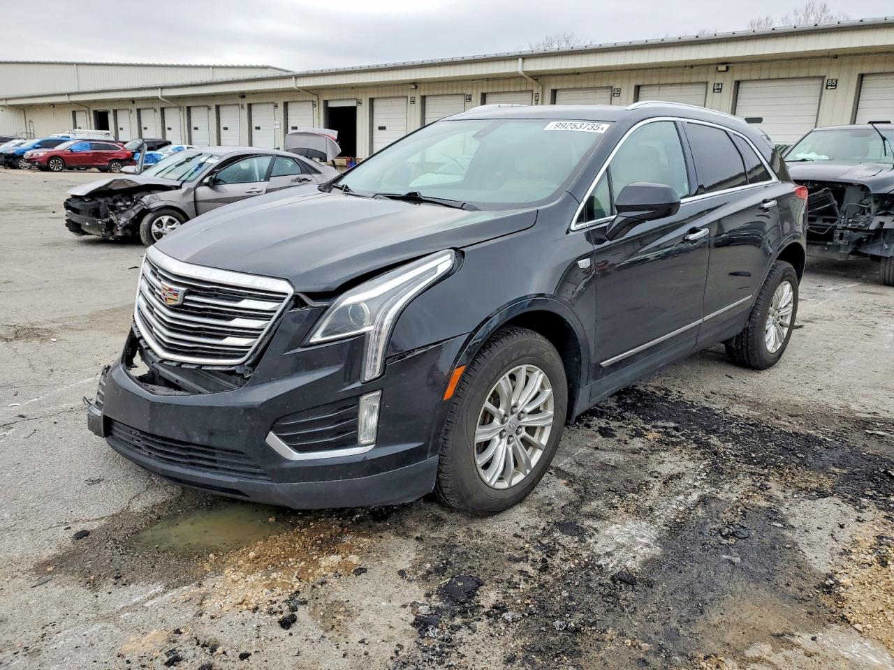 2017 CADILLAC XT5