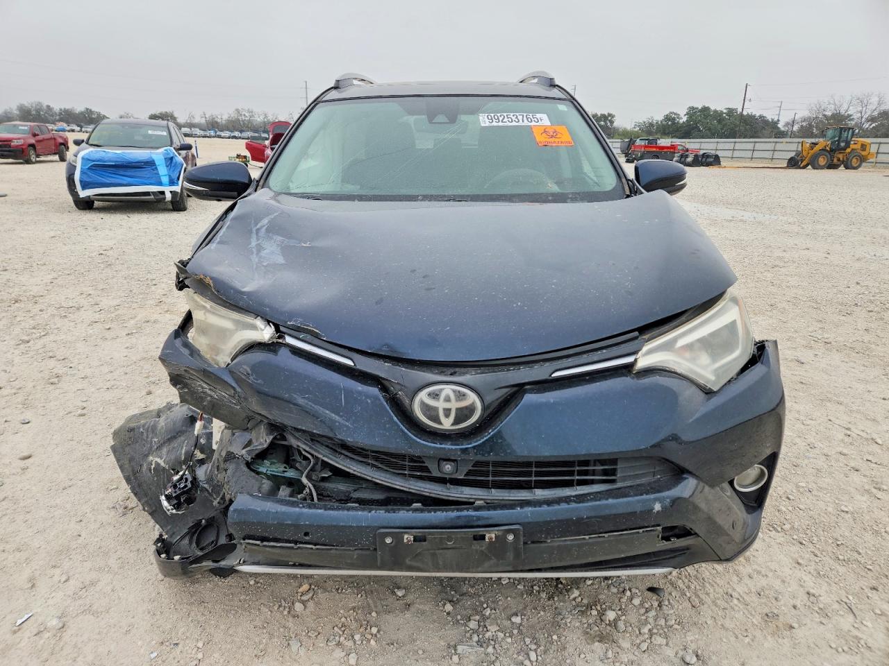 2017 TOYOTA RAV4 LIMITED photo 5