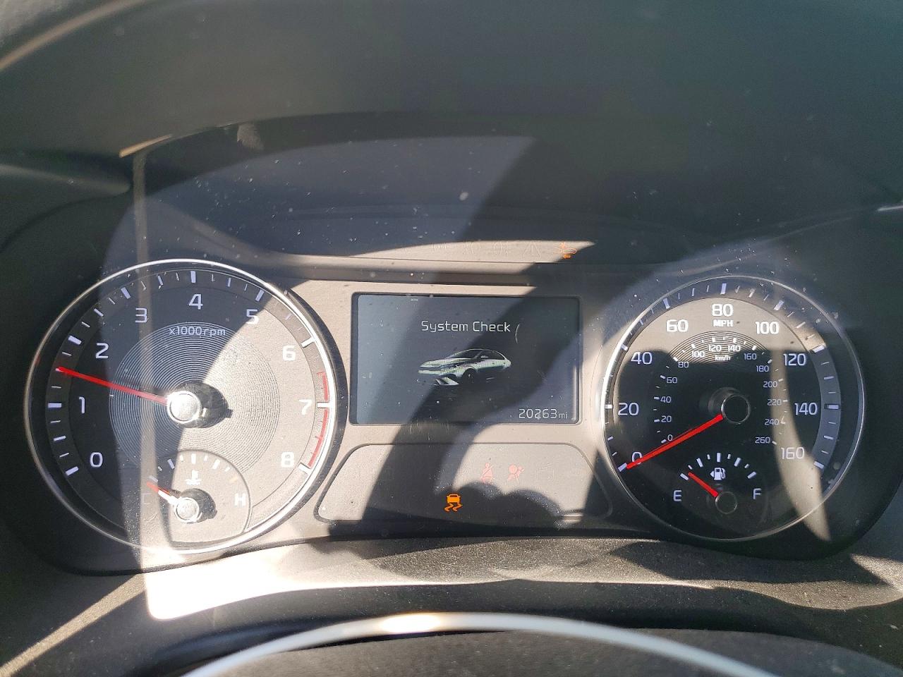 2024 KIA FORTE GT LINE photo 9