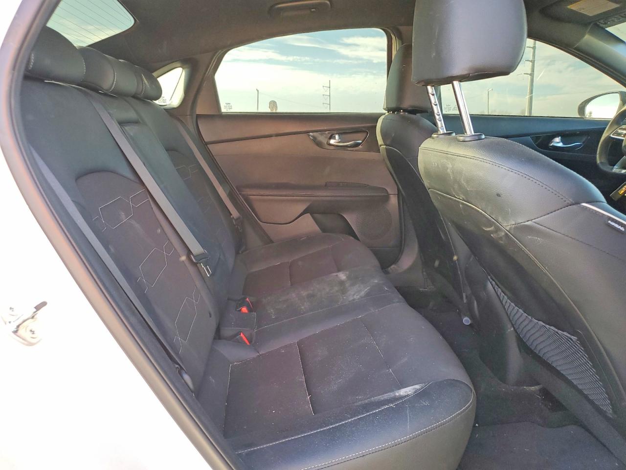 2024 KIA FORTE GT LINE photo 10