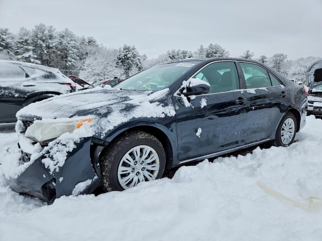 2014 TOYOTA CAMRY