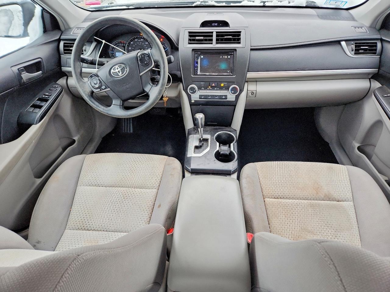 2014 TOYOTA CAMRY L photo 15