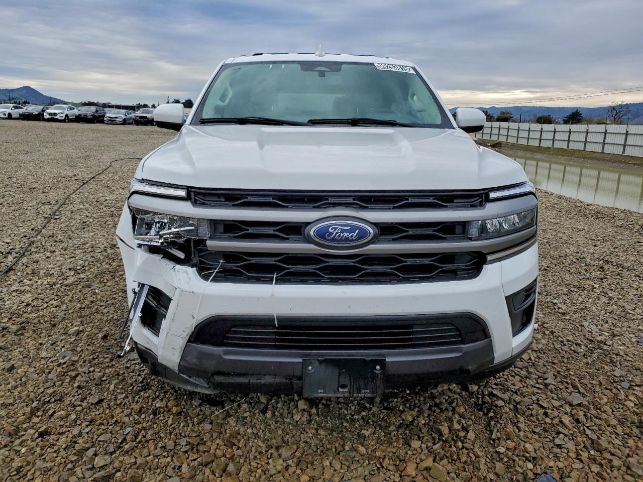 2024 FORD EXPEDITION MAX XLT photo 13