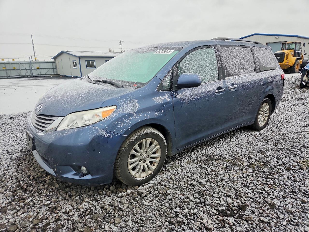 2017 TOYOTA SIENNA