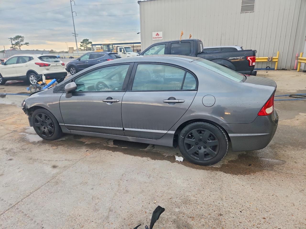 2011 HONDA CIVIC LX photo 2