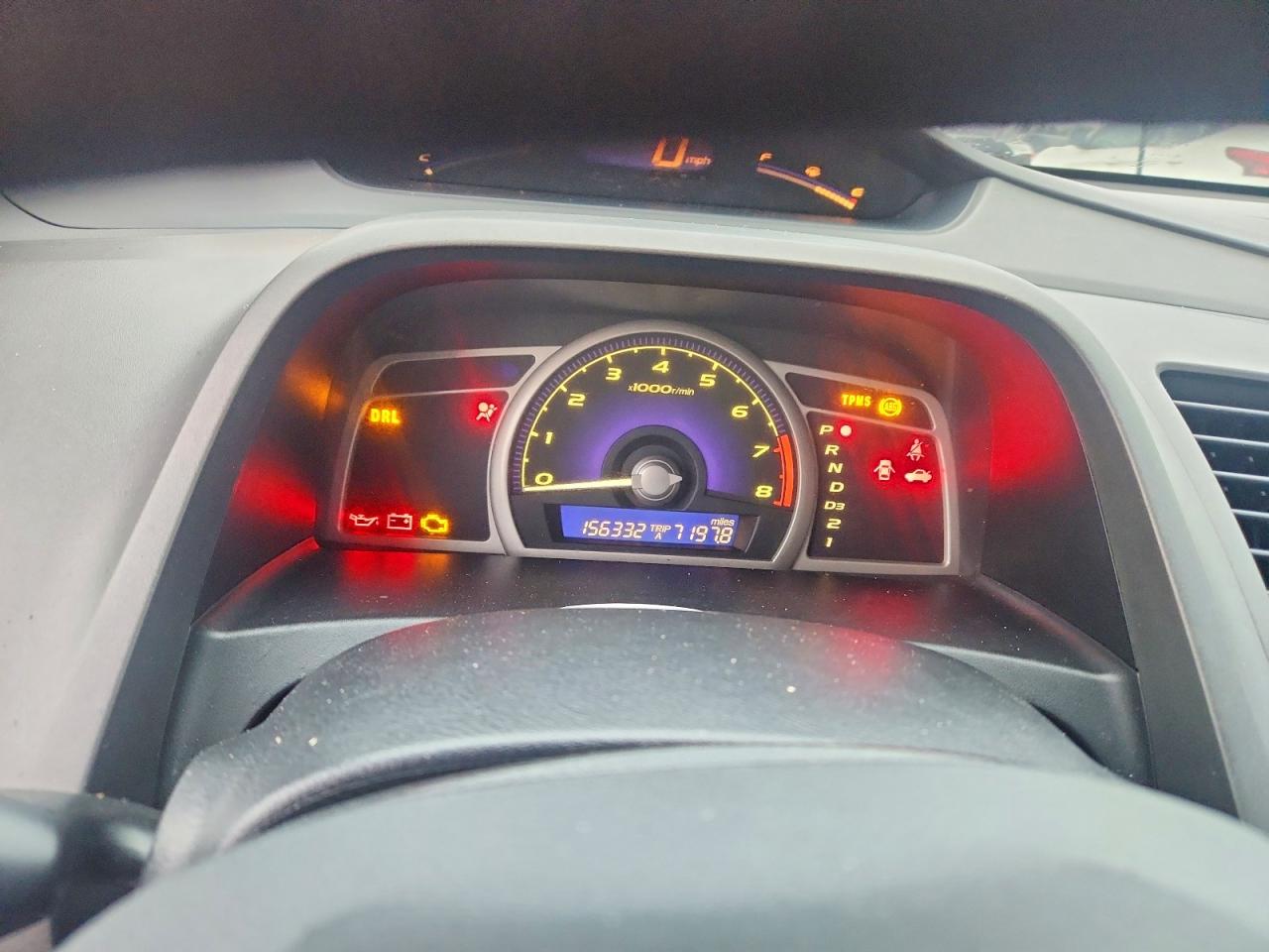 2011 HONDA CIVIC LX photo 9