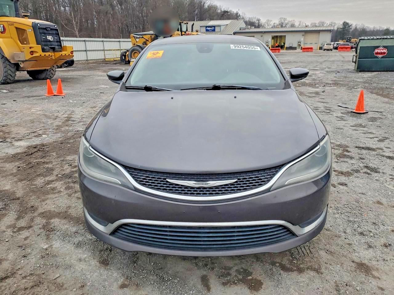 2015 CHRYSLER 200 LIMITED photo 5