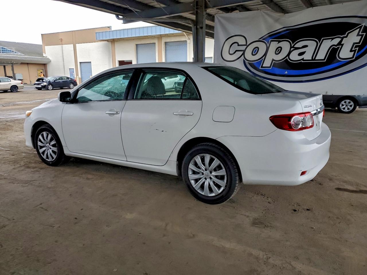 2013 TOYOTA COROLLA BASE photo 2