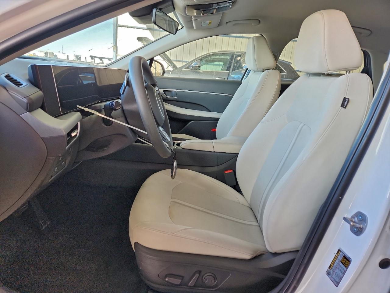 2025 HYUNDAI SONATA SEL photo 7