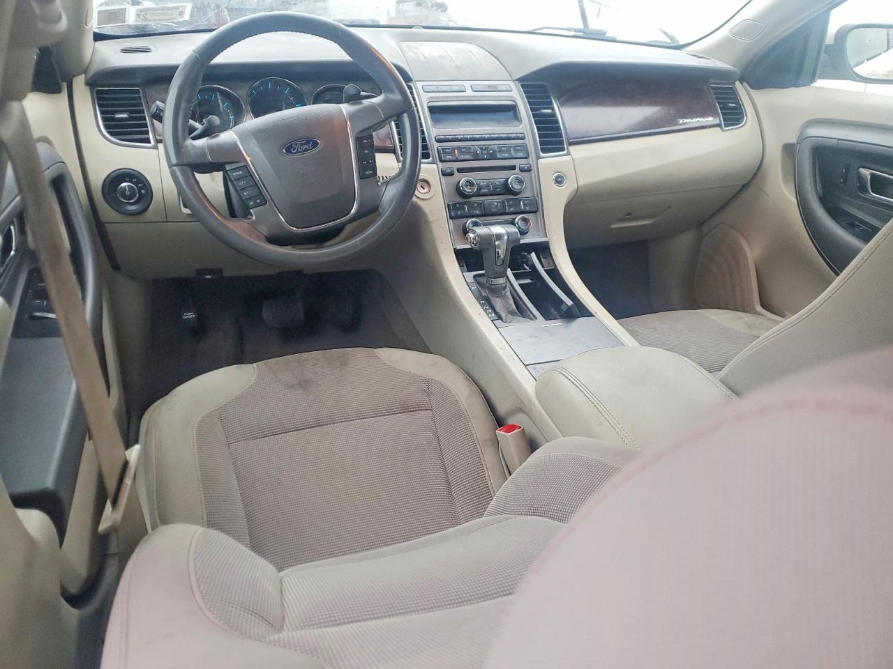 2010 FORD TAURUS SEL photo 8