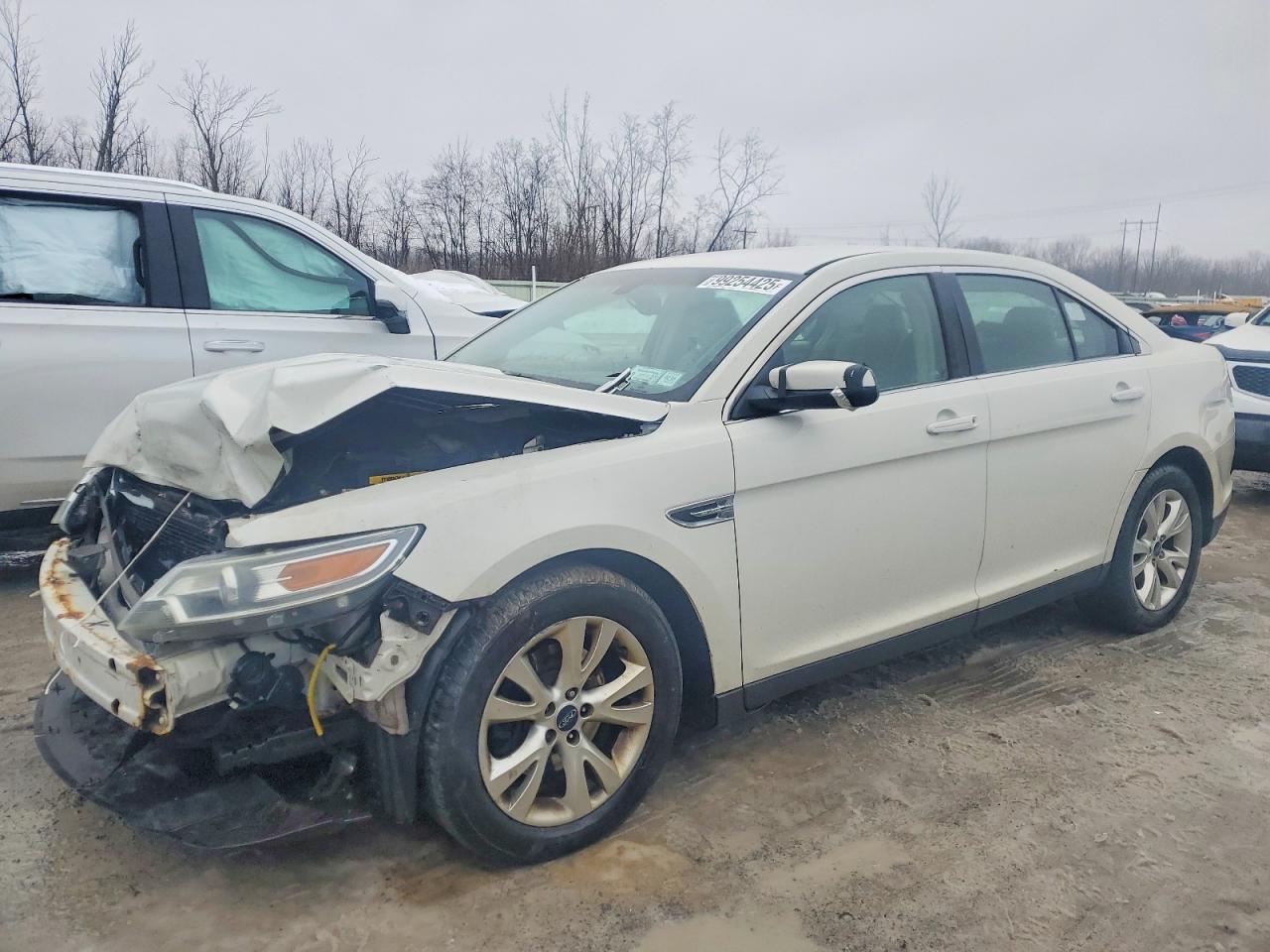 2010 FORD TAURUS
