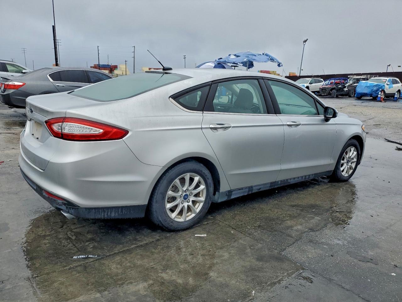 2016 FORD FUSION S photo 3