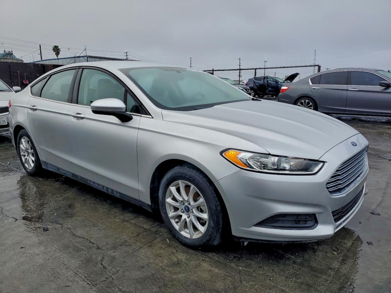 2016 FORD FUSION S photo 4