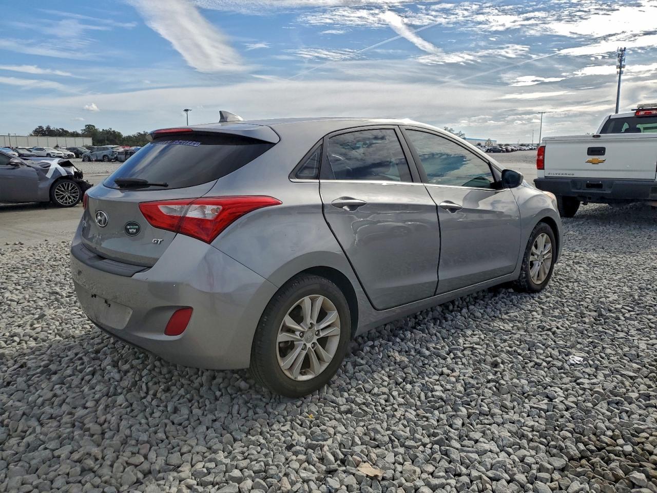 2013 HYUNDAI ELANTRA GT photo 3