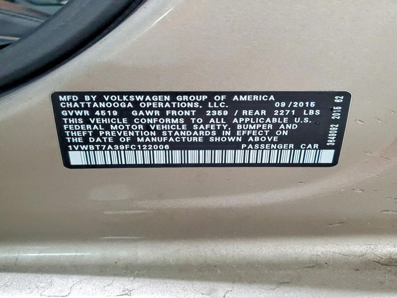 2015 VOLKSWAGEN PASSAT SE photo 12