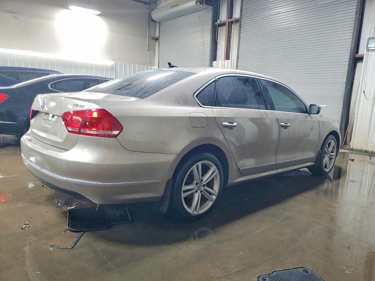 2015 VOLKSWAGEN PASSAT SE photo 3