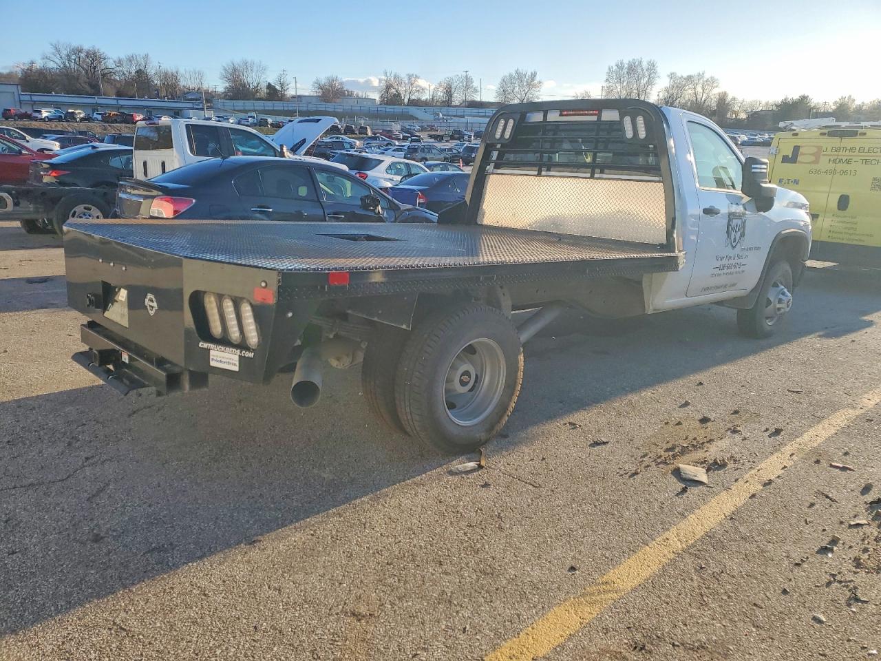 2023 CHEVROLET SILVERADO K3500 photo 3