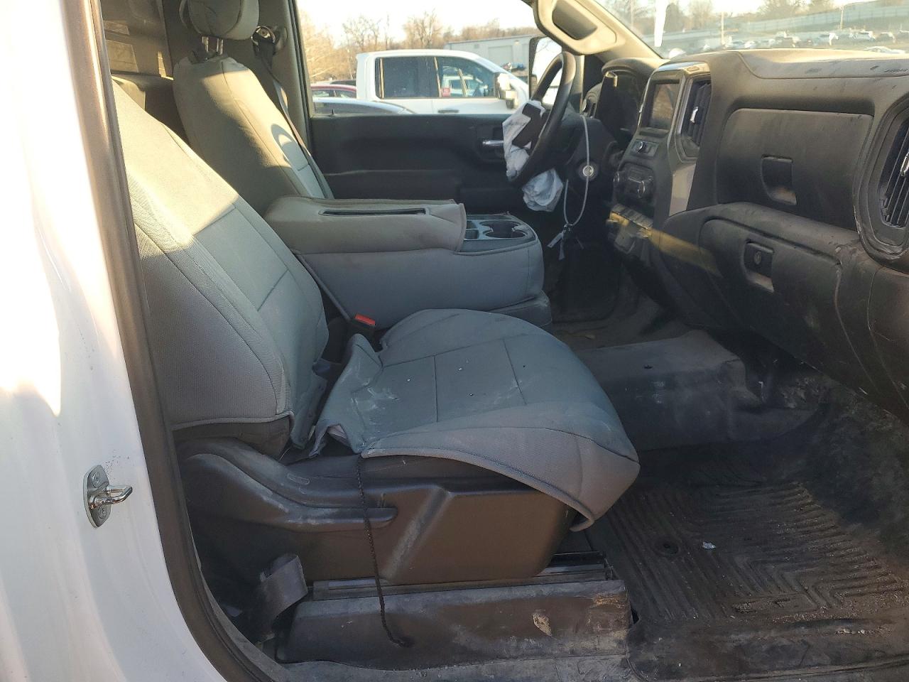 2023 CHEVROLET SILVERADO K3500 photo 10