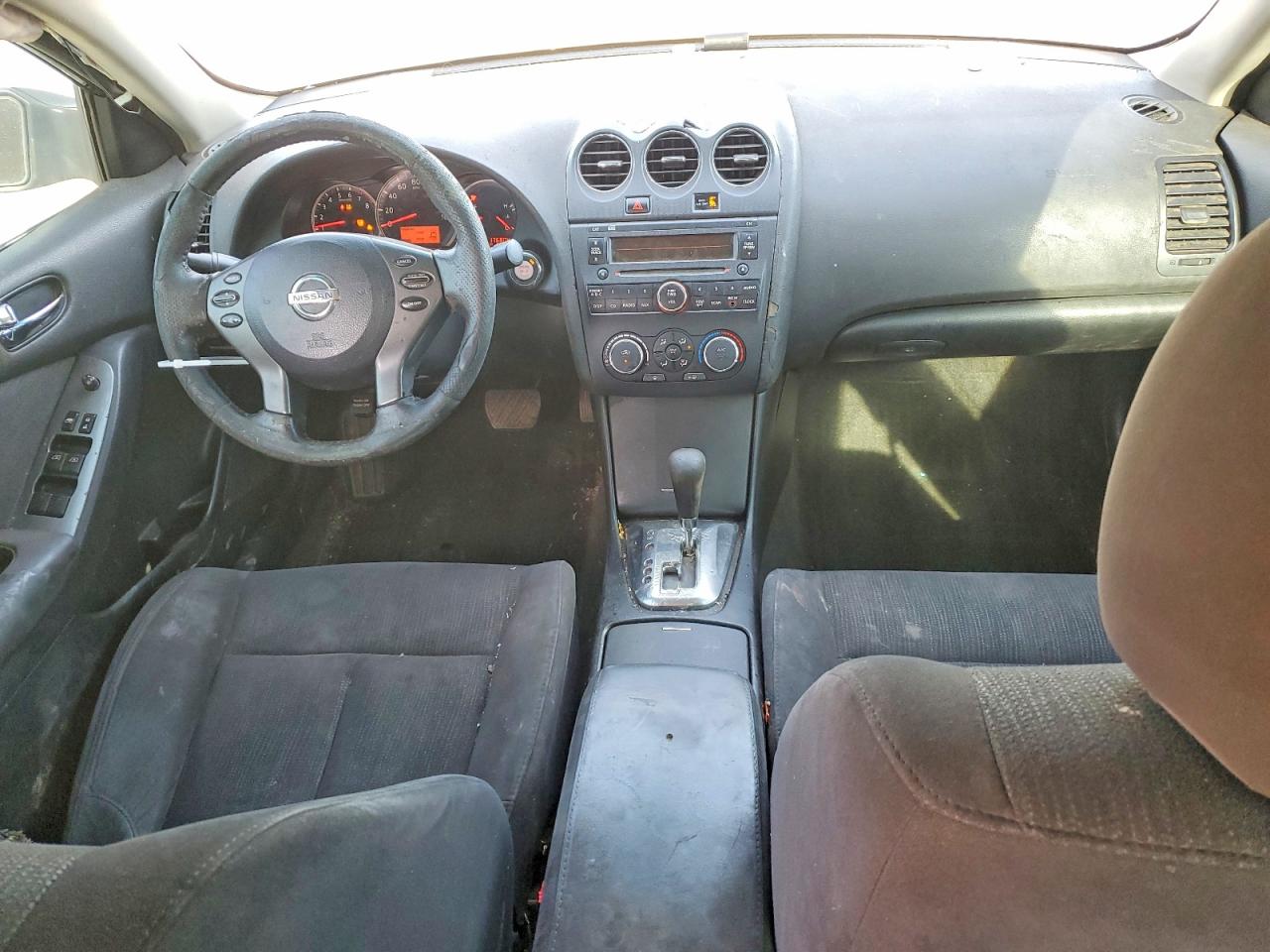 2011 NISSAN ALTIMA BASE photo 8