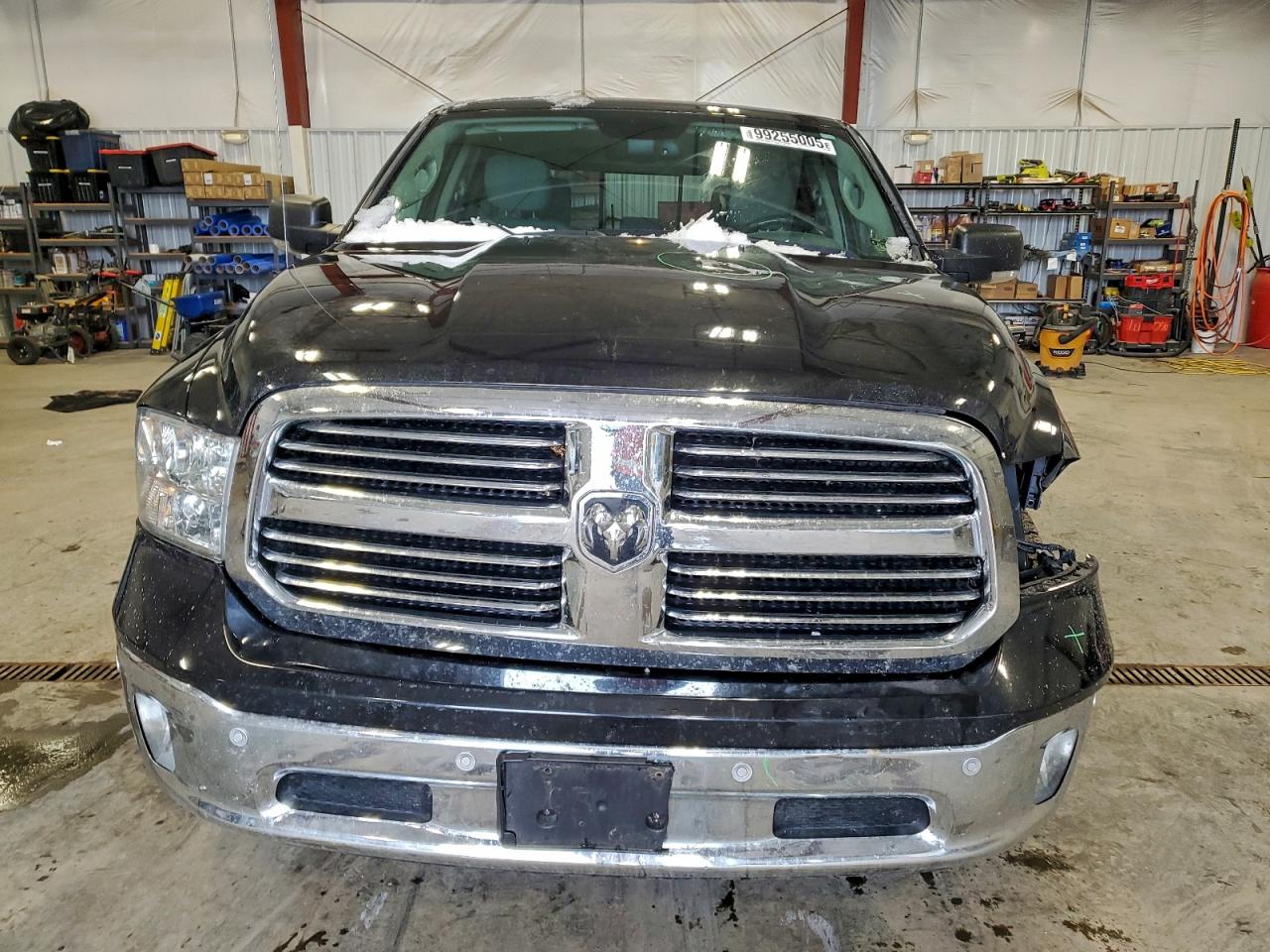 2016 RAM 1500 SLT photo 5
