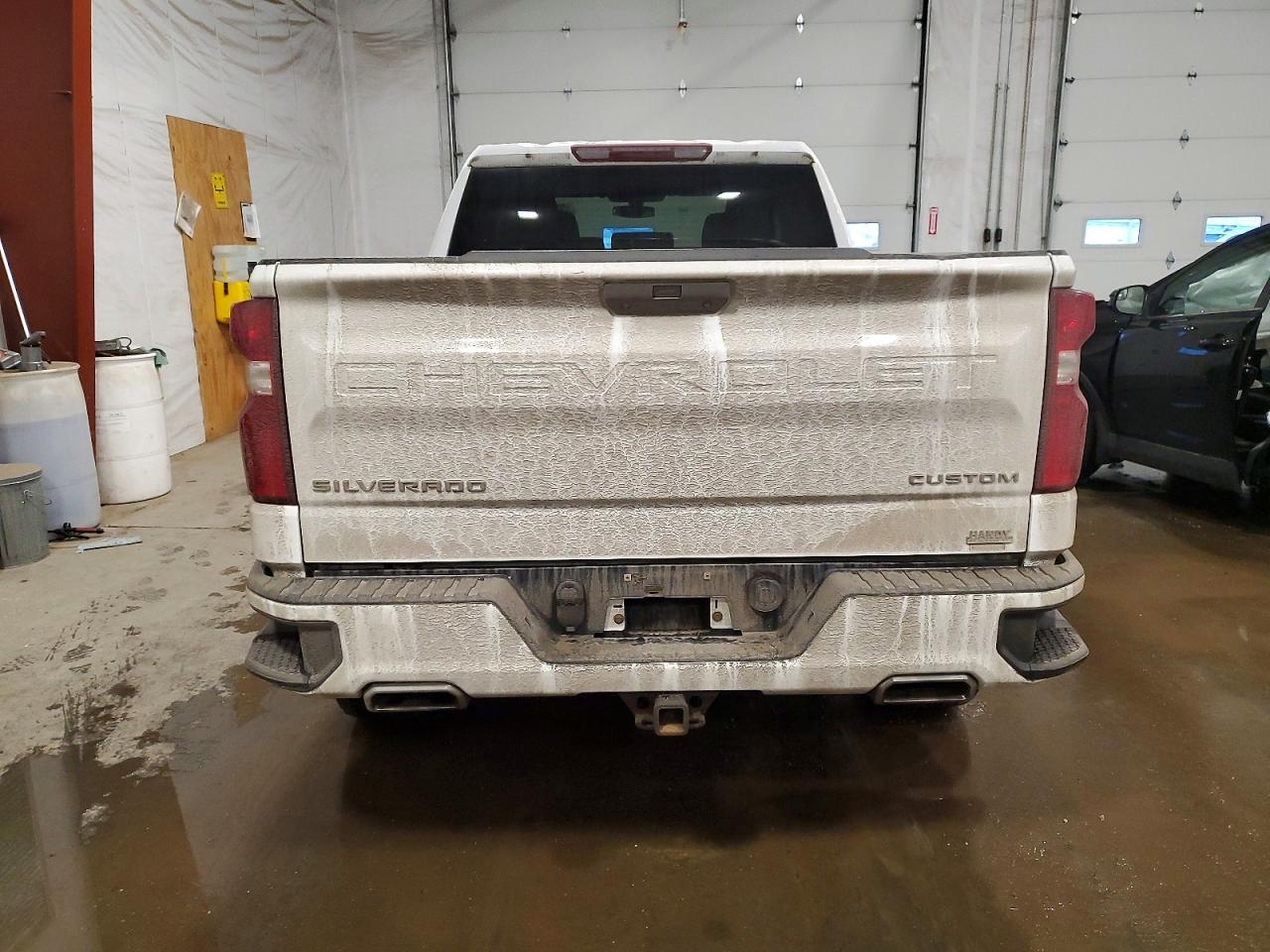 2020 CHEVROLET SILVERADO K1500 CUSTOM photo 6